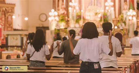  Harvesting Faith: A Journey Through Philippine Catholicism – An Artistic Exploration of Cultural Crossroads